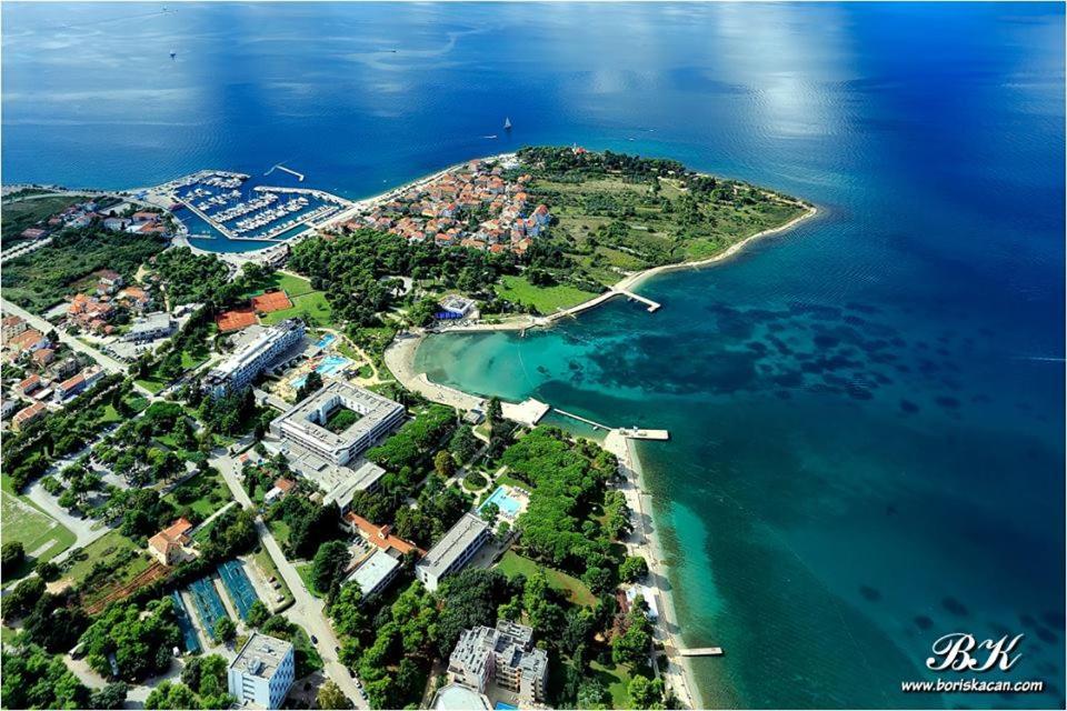 Lux Benak - Barbara * Zadar